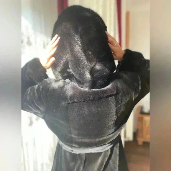 Luxury Genuine Blacklama Mink Fur Long Coat Jacket Hooded Size Medium M - Picture 5 of 10